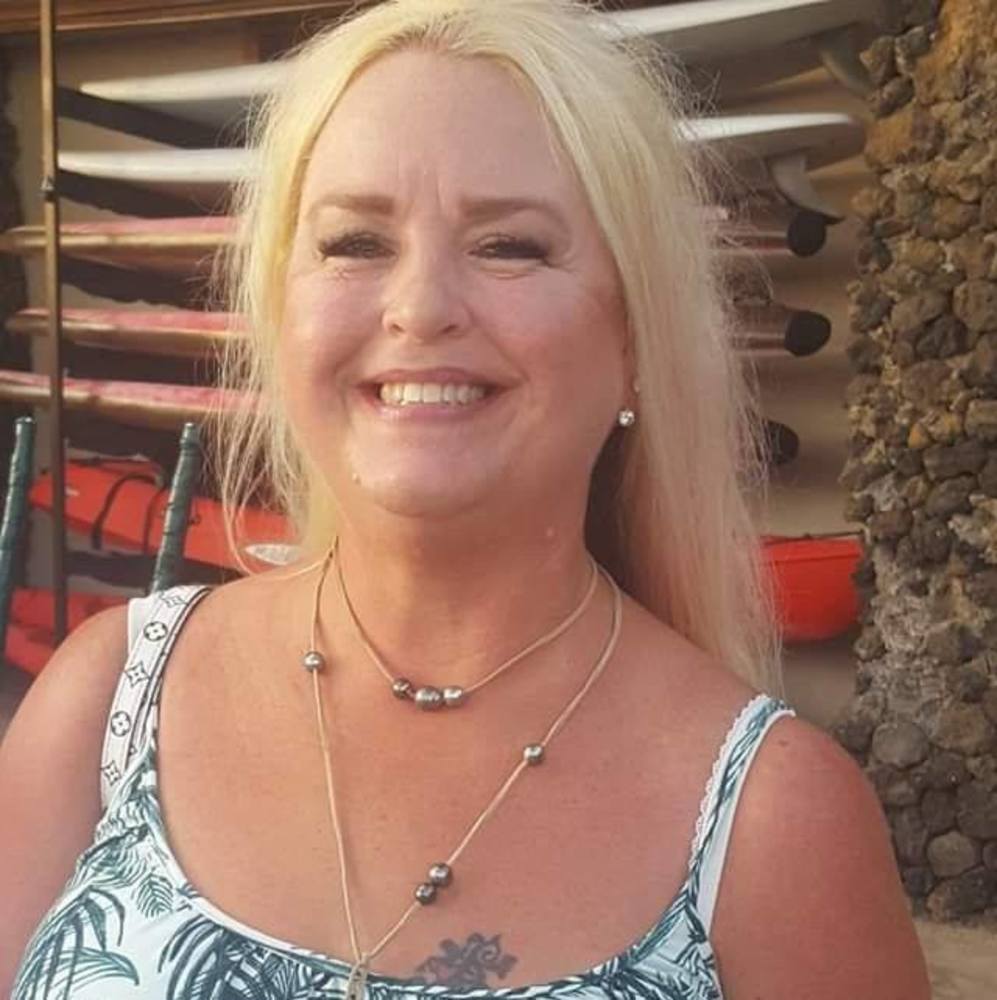 Meet your Posher, Thea